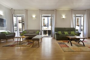 Reception hall - Hostal La Numantina (Logroño)
