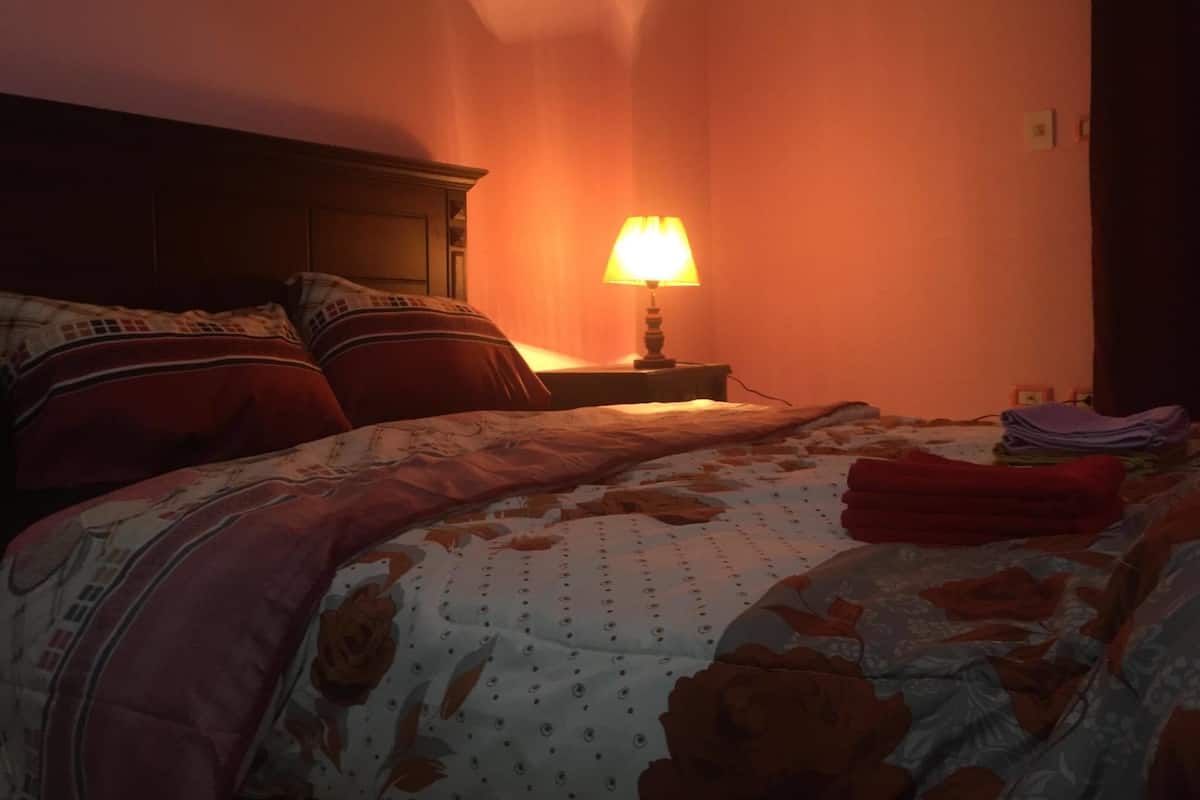 Honeymoon Room, Balcony | Premium bedding, free WiFi