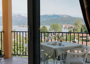 1 chambre, minibar, coffres-forts dans les chambres, bureau