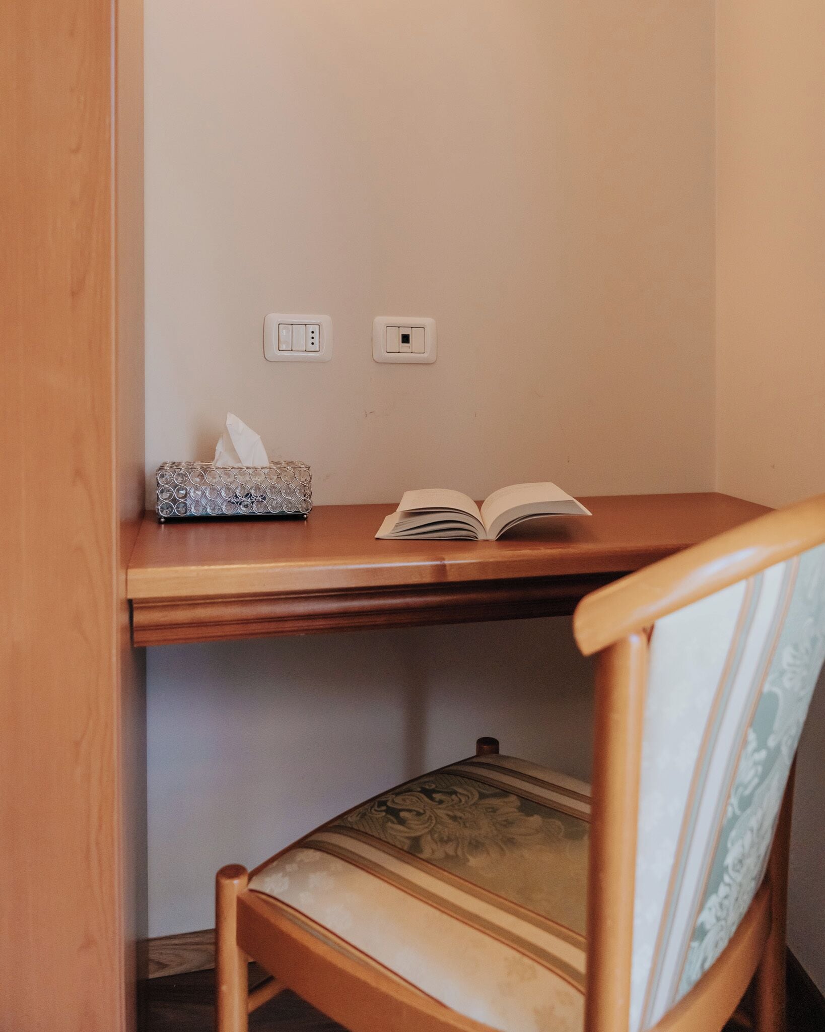 comfort double or twin room | 1 bedroom, minibar, in-room safe, desk