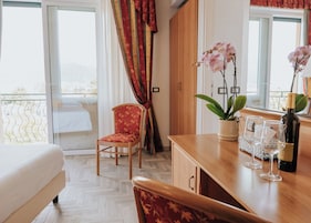 1 habitación, minibar, caja de seguridad en la habitación y escritorio