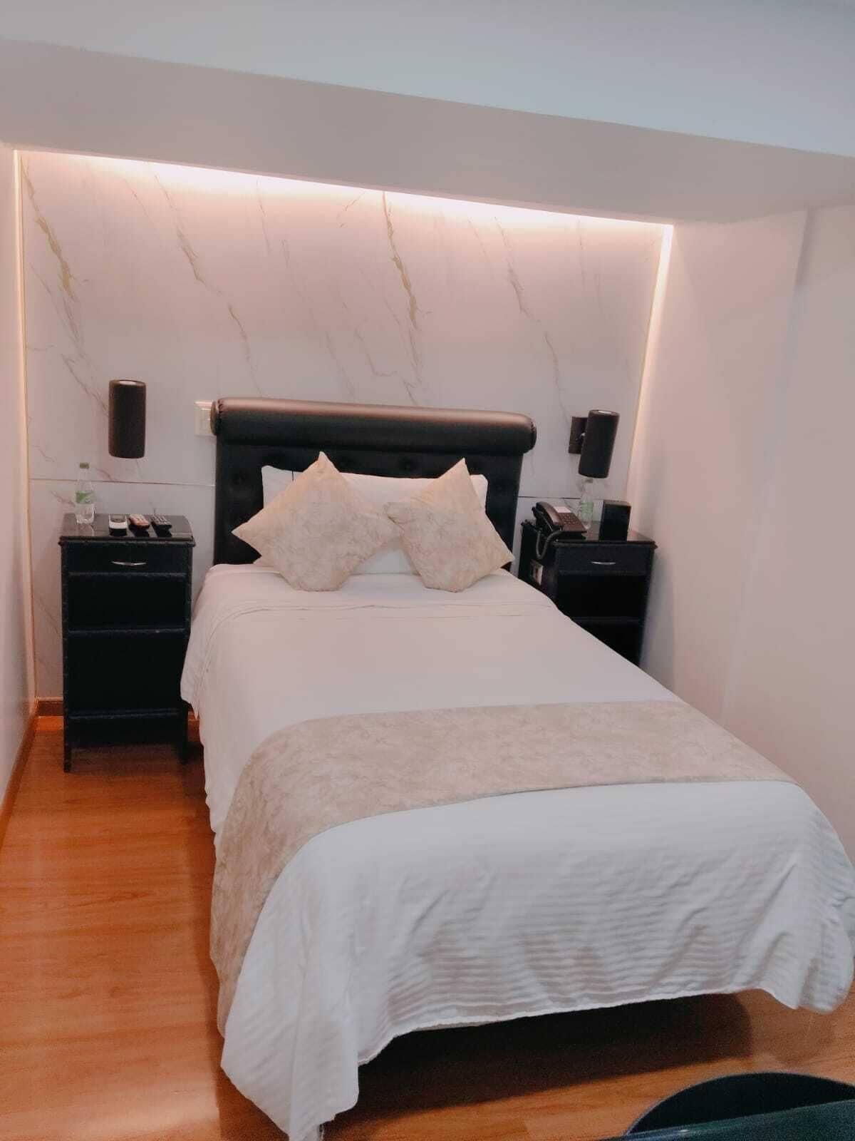 Minibar, coffres-forts dans les chambres, décoration personnalisée