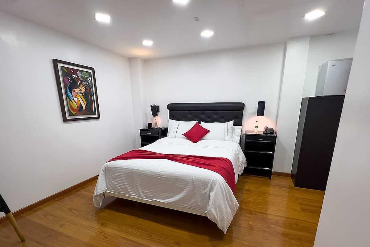 1 habitación, minibar y caja de seguridad en la habitación