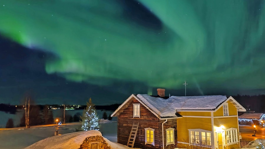 Elves Village Hotel