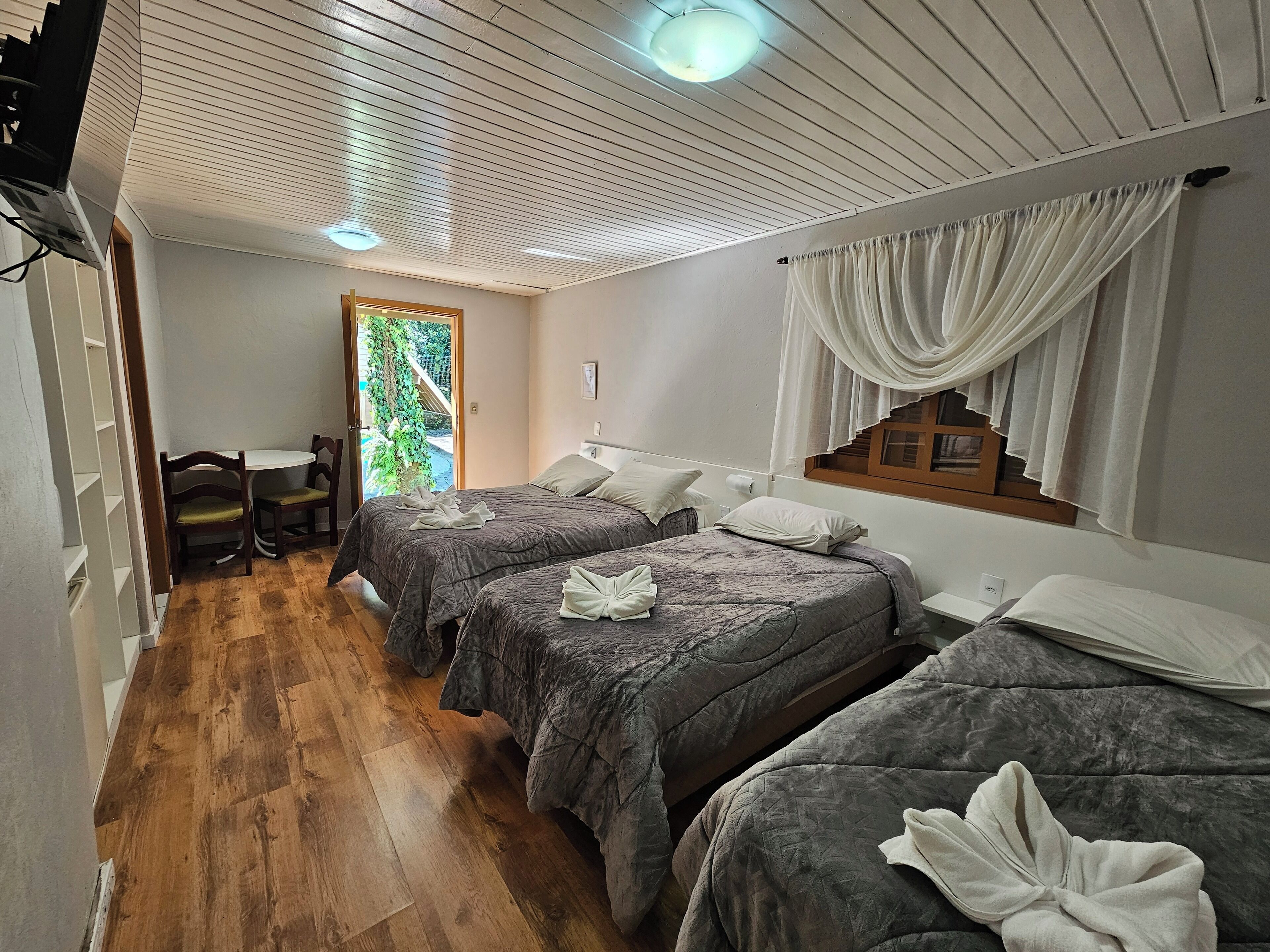 Apartment, Multiple Beds | Bathroom | Shower, hair dryer, towels