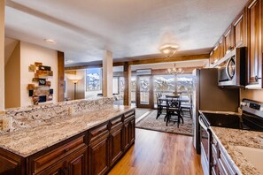 Condo, 3 Bedrooms | Private kitchen | Full-sized fridge, microwave, oven, dishwasher - Gold Point 5C By Peak Property Management (Breckenridge)