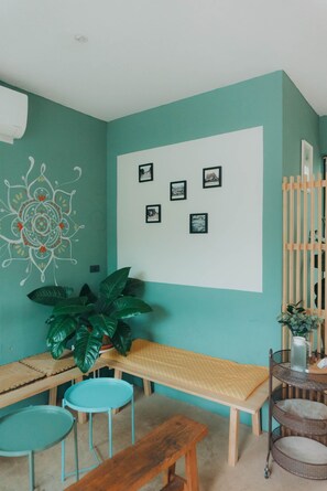 Dobbeltrom – deluxe | Oppholdsområde | LCD-TV