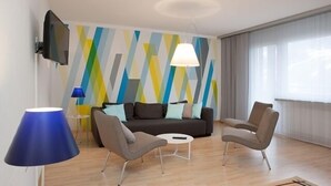 Leilighet – comfort, 2 soverom (la steila) | Oppholdsrom | Flatskjerm-TV
