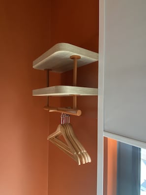 Schrank