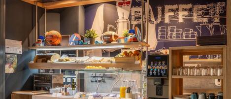 Desayuno buffet todos los días (con cargo)