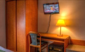 Escritorio, camas plegables/adicionales, wifi gratis y ropa de cama 