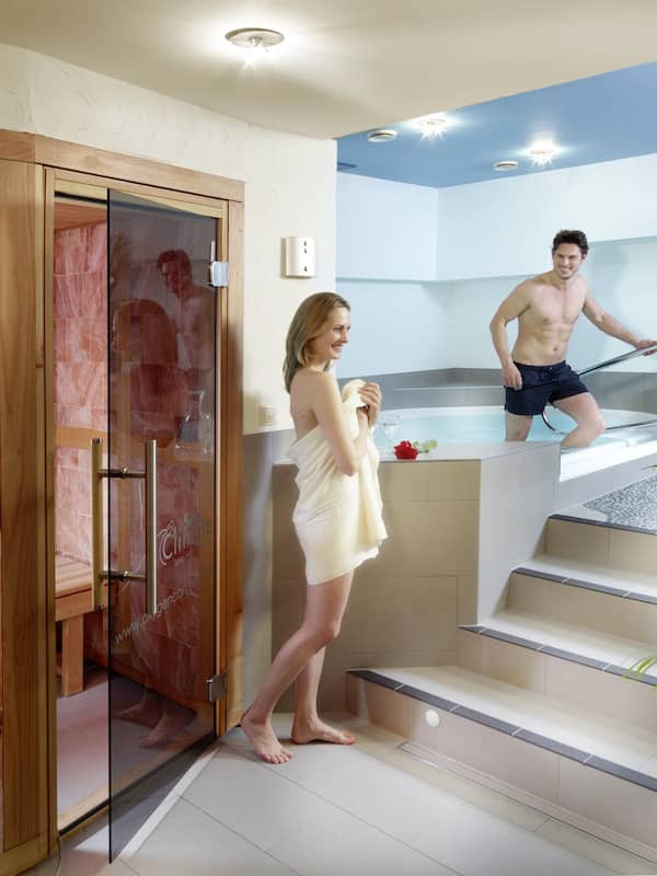 Sauna, hot tub, steam room, body treatments, aromatherapy