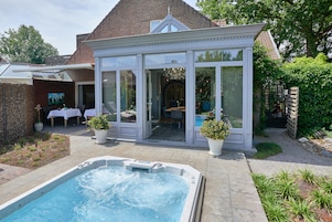 Piscina externa sazonal