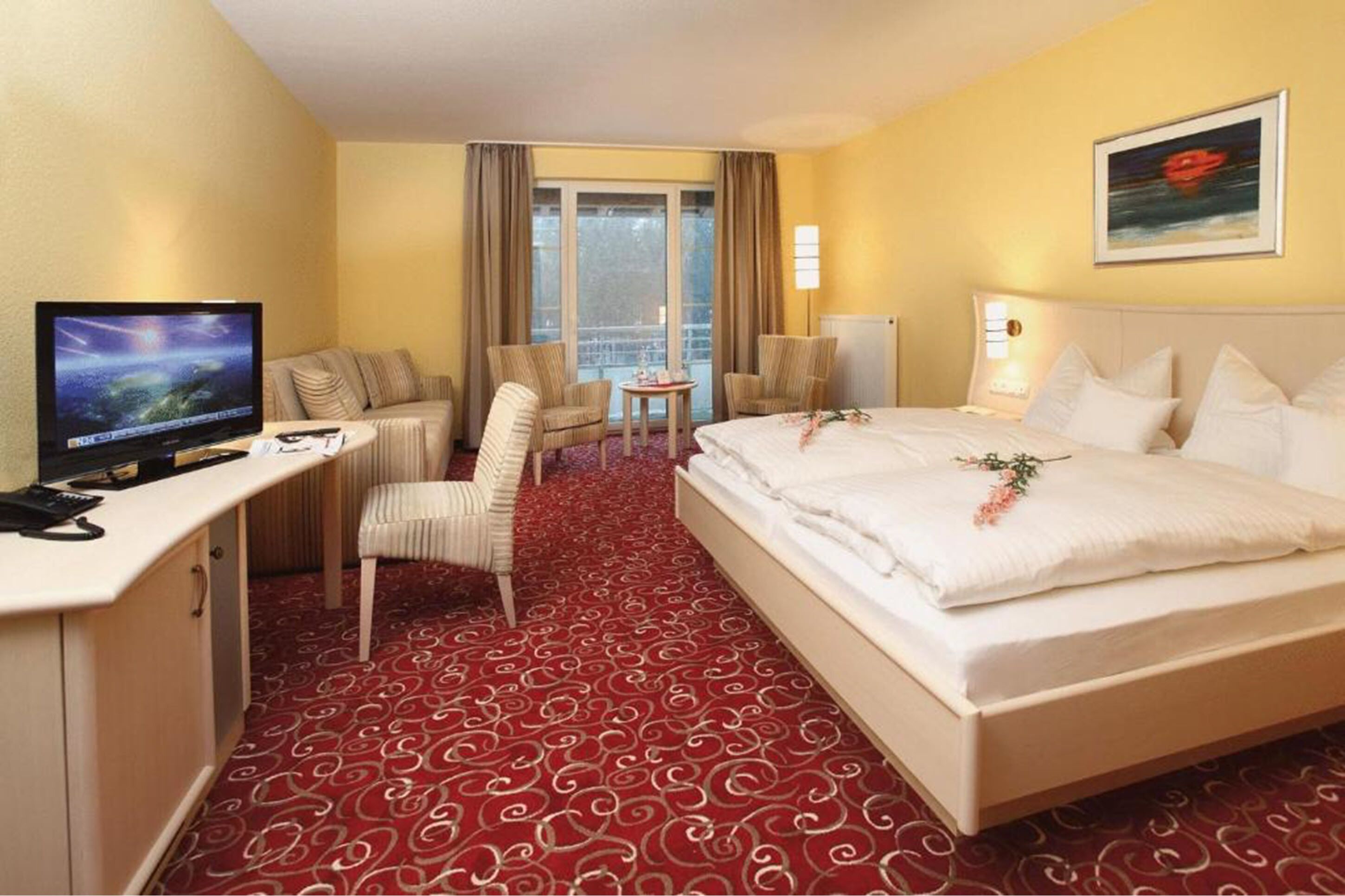 in-room safe, desk, soundproofing, free cots/infant beds