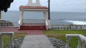 Beach/ocean view