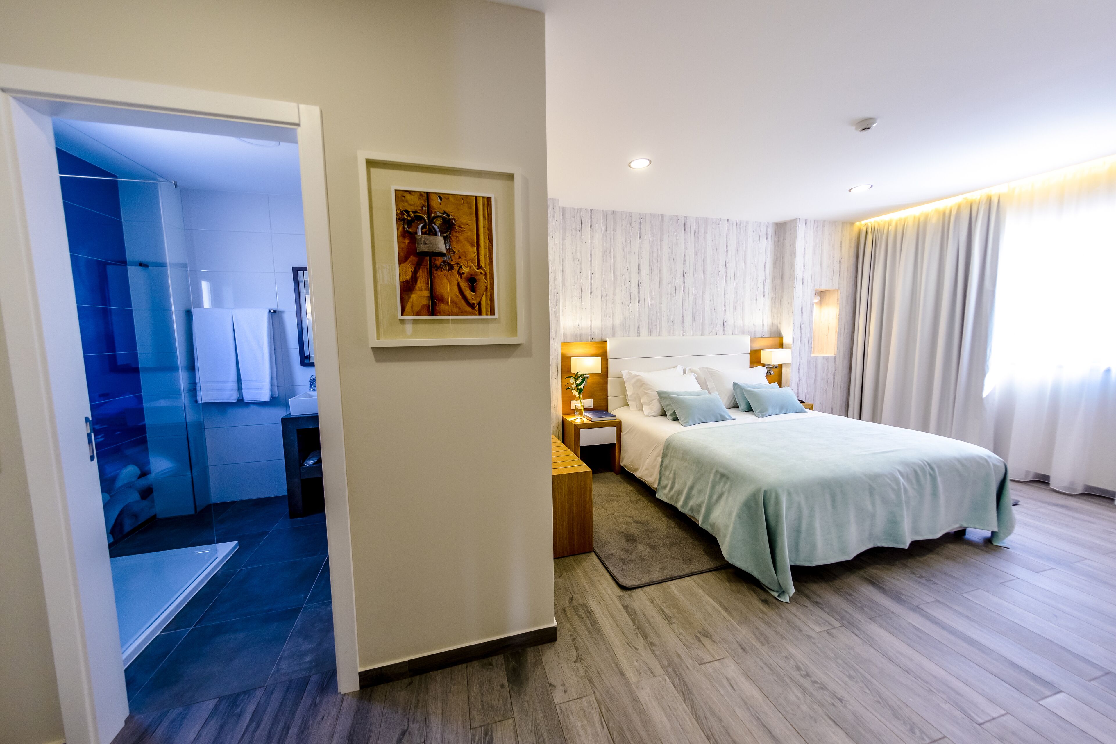 Superior Double or Twin Room (7) | Minibar, in-room safe, individually decorated, individually furnished