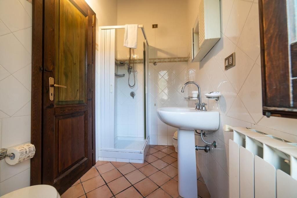 Chambre Triple Standard | Salle de bain