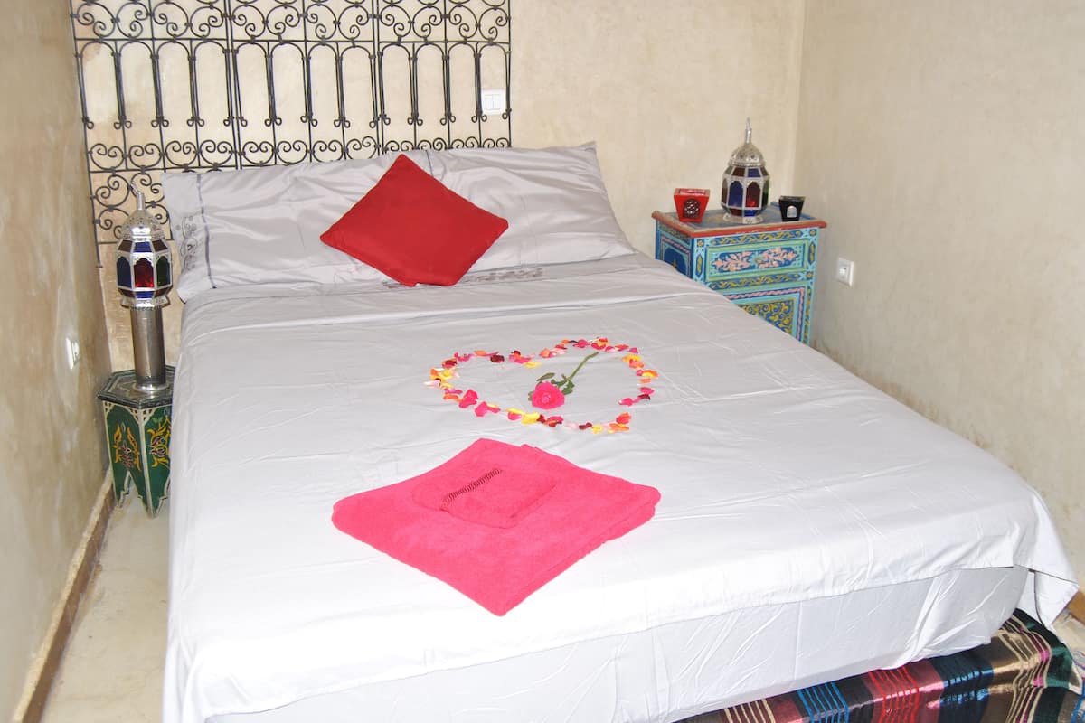 Wifi gratis y ropa de cama