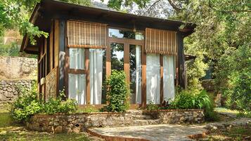 Superior Room, Terrace, Sea View | Minibar, in-room safe, desk, free WiFi