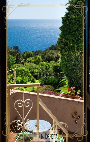 Classic Room, 1 Queen Bed | Terrace/patio - B&B La Torretta (Maratea)