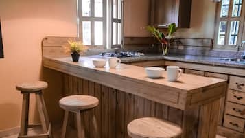 Villa, 2 Bedrooms | In-room dining