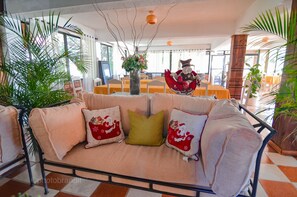Reception - Hotel Rancho Constanza (Constanza)