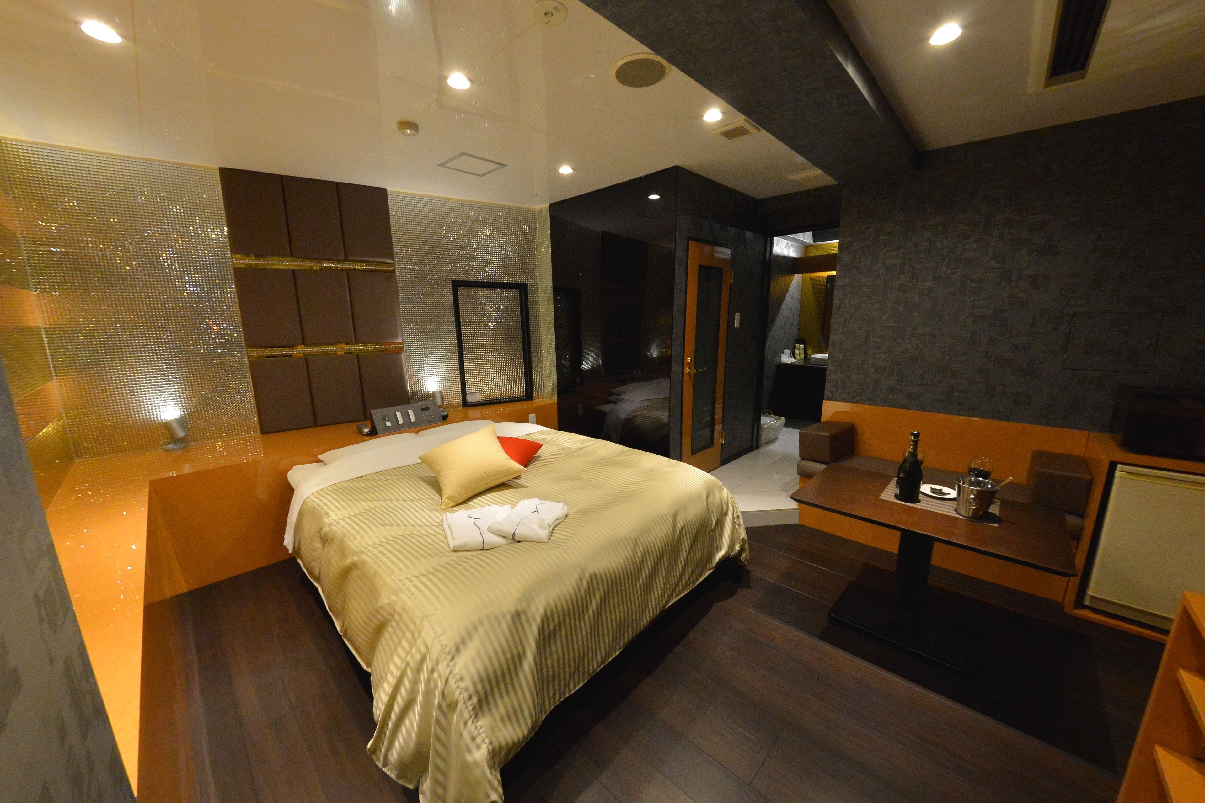 Double Room, Smoking | Individually decorated, individually furnished, free WiFi, bed sheets