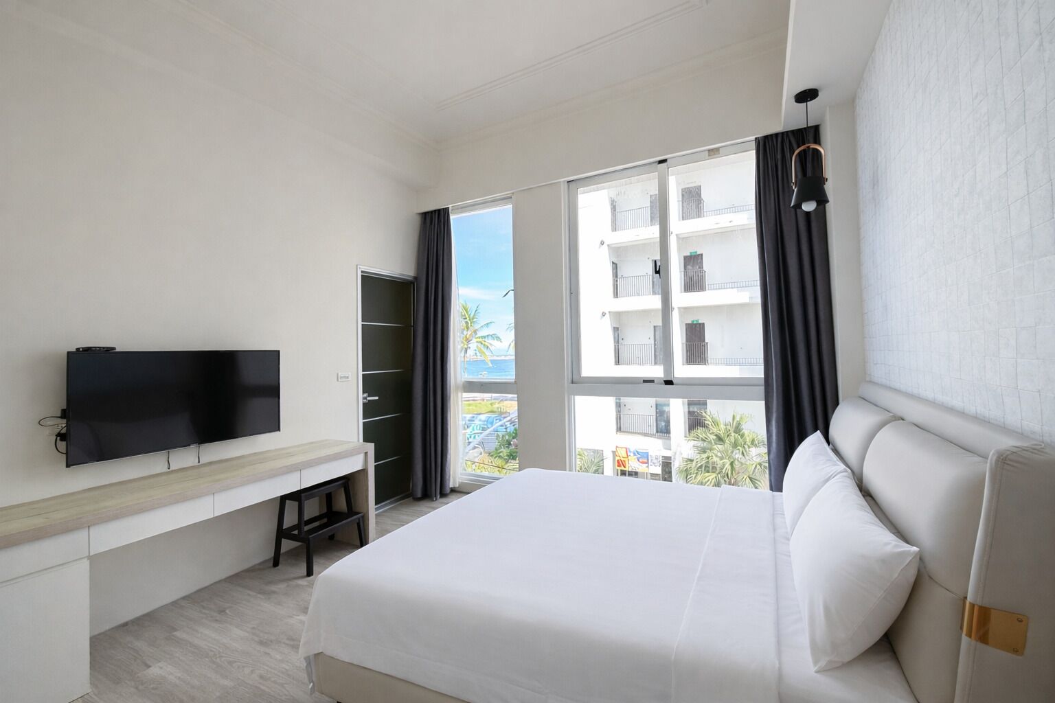 Double Room | Blackout drapes, free WiFi, bed sheets