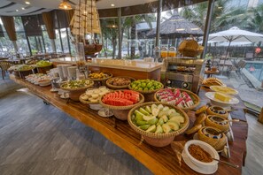 Breakfast buffet - Sala Tuy Hoa Beach (Tuy Hoa Ward)