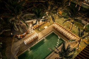 Outdoor pool, open 6:00 AM to 5:00 PM, pool loungers - Sala Tuy Hoa Beach (Tuy Hoa)
