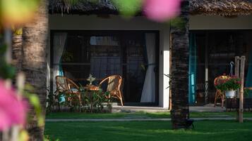 Xóm 10 - Sala Garden | Terrace/patio