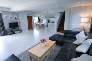 Cliff Home | 迷你吧、遮光窗帘、折叠床/加床（额外收费）、床单