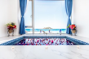 Premier-Zweibettzimmer (O) | Innen-Whirlpool