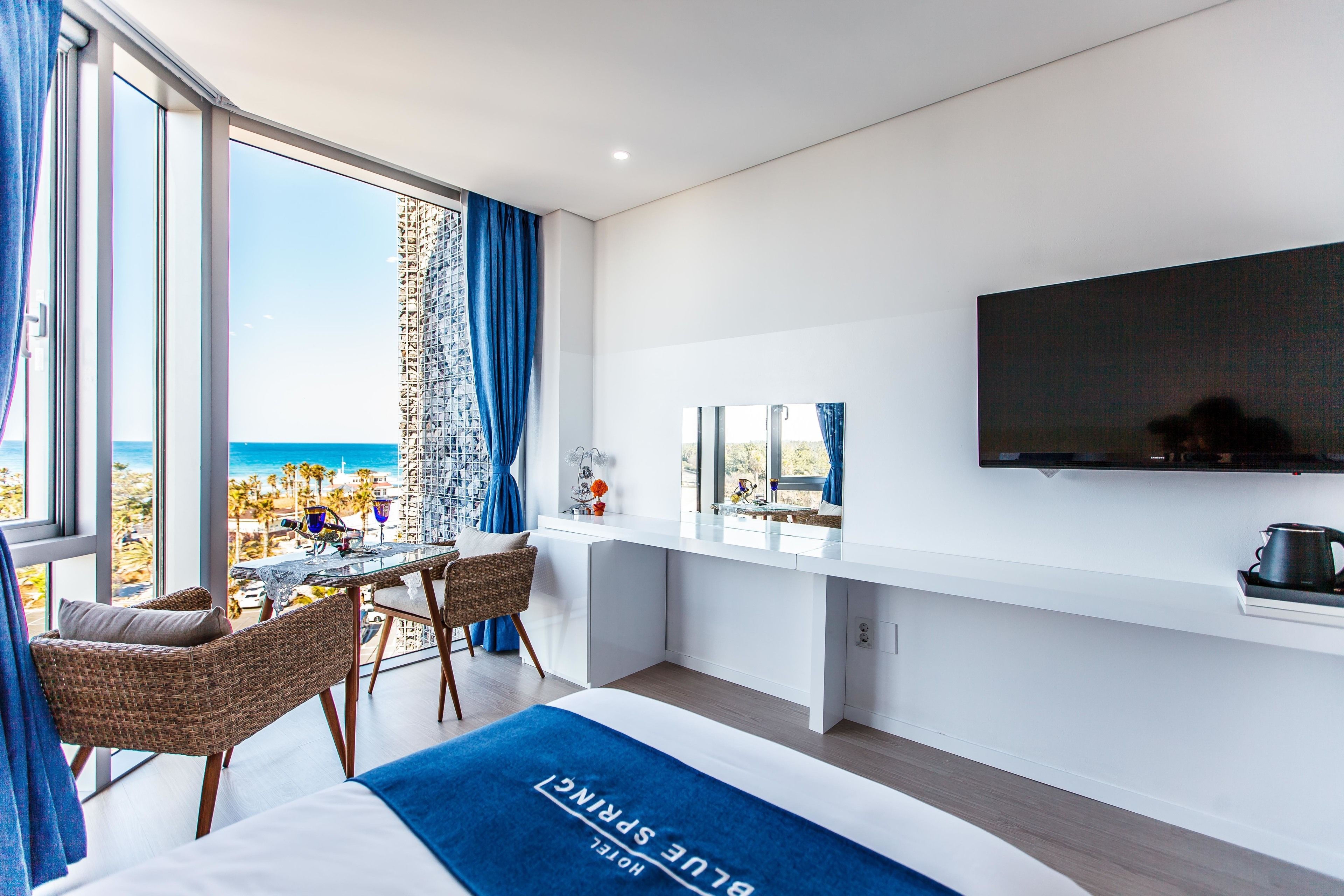 superior twin s | soundproofing, free wifi, bed sheets