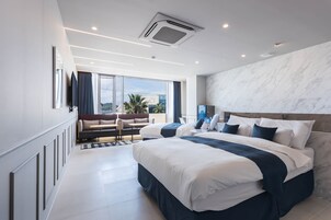 Pool Suite O | 隔音、免费 WiFi、床单