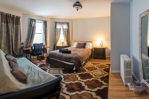 Habitación familiar, varias camas | Ropa de cama de alta calidad, cunas, camas extra y wifi gratis