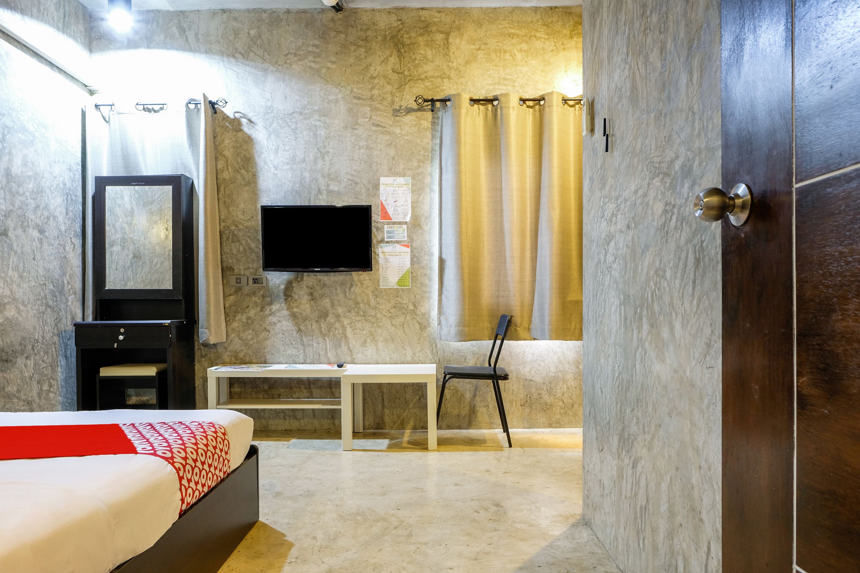 Standard Double Room | Minibar, desk, free WiFi, bed sheets