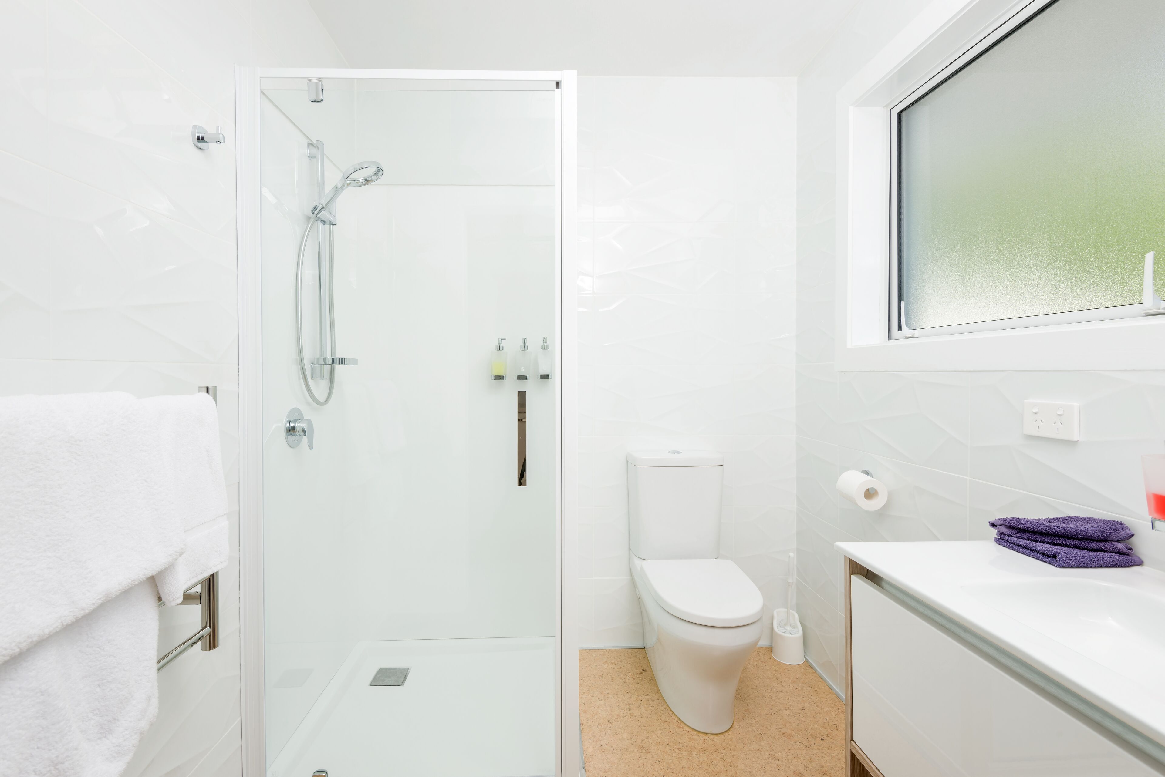 shower, free toiletries, hair dryer, towels