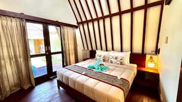 Traditional Villa, 1 Bedroom, Pool View | Minibar, free WiFi