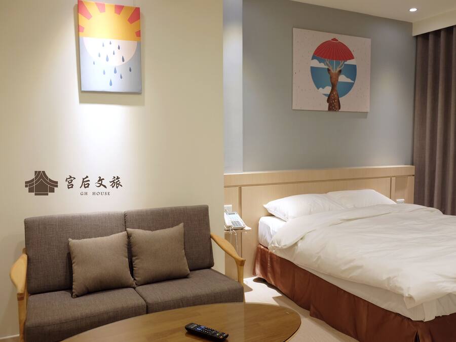Classic Double Room | Desk, blackout drapes, rollaway beds (surcharge), WiFi (free)