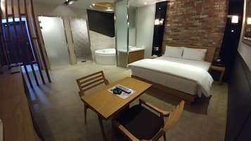 Suite | 1 bedroom, free WiFi, bed sheets