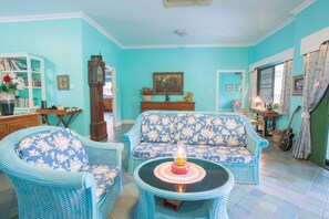 Lobby sitting area - LIGHT HOUSE (Chiang Mai)