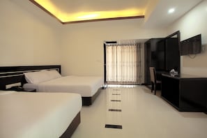 Chambre Deluxe Double ou avec lits jumeaux | Coffres-forts dans les chambres, lits pliants/supplémentaires