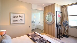 Luxury Apartment, 1 Bedroom, Pool Access