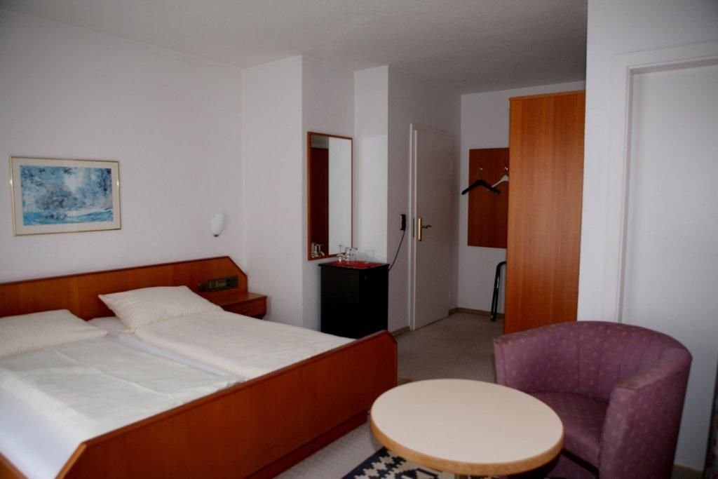 double room | premium bedding, minibar, desk, free wifi