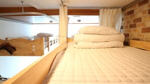Camera (4 Beds) | Wi-Fi gratuito