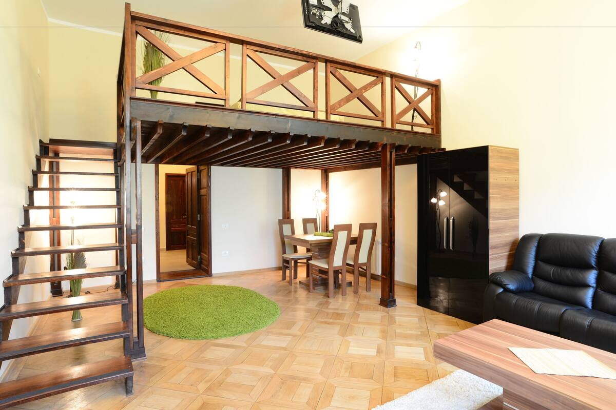 Mezzanine Studio | Área de estar | TV de tela plana