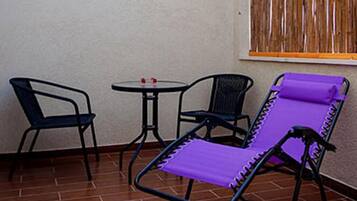 Phòng đôi, ban công | Ban công