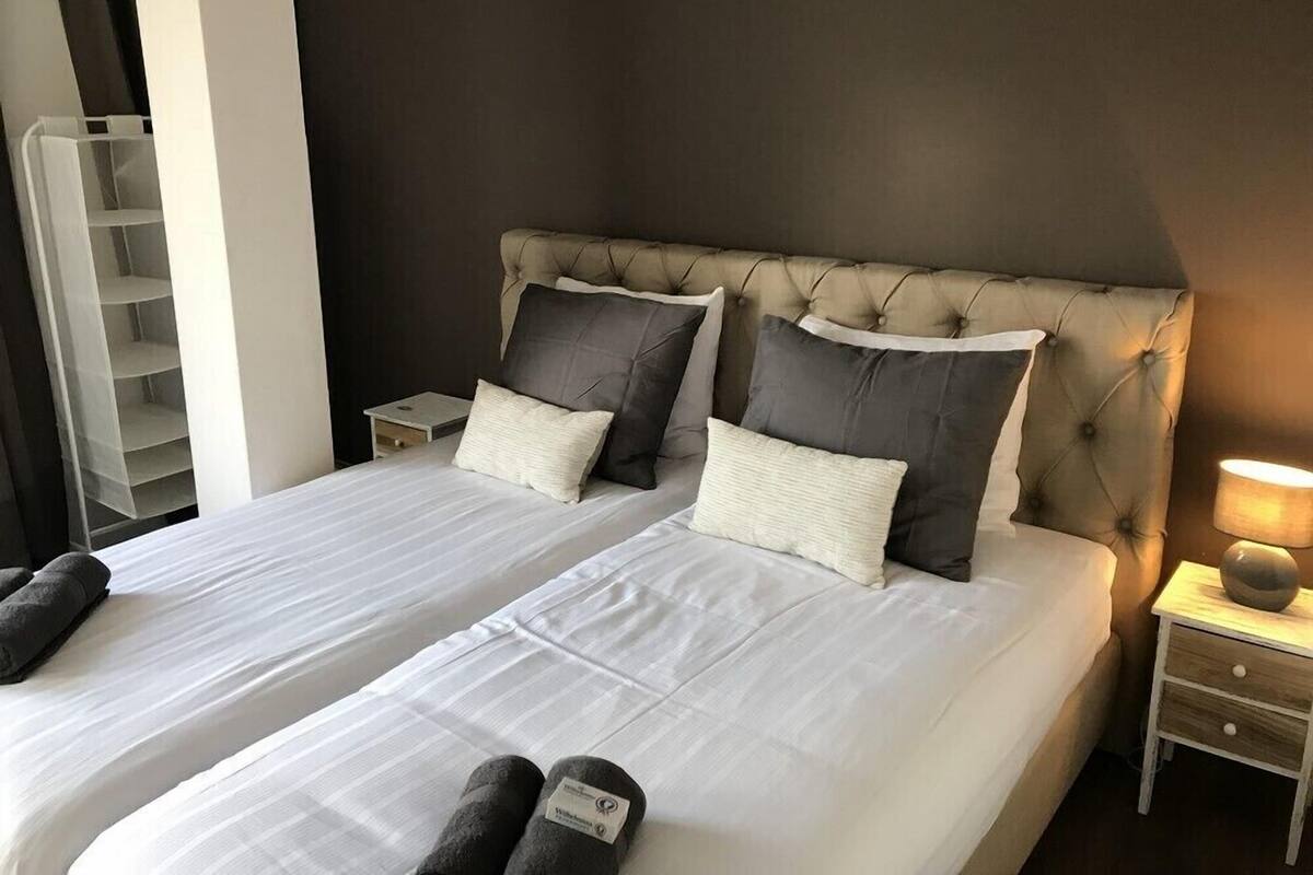 1 bedroom, desk, iron/ironing board, free WiFi