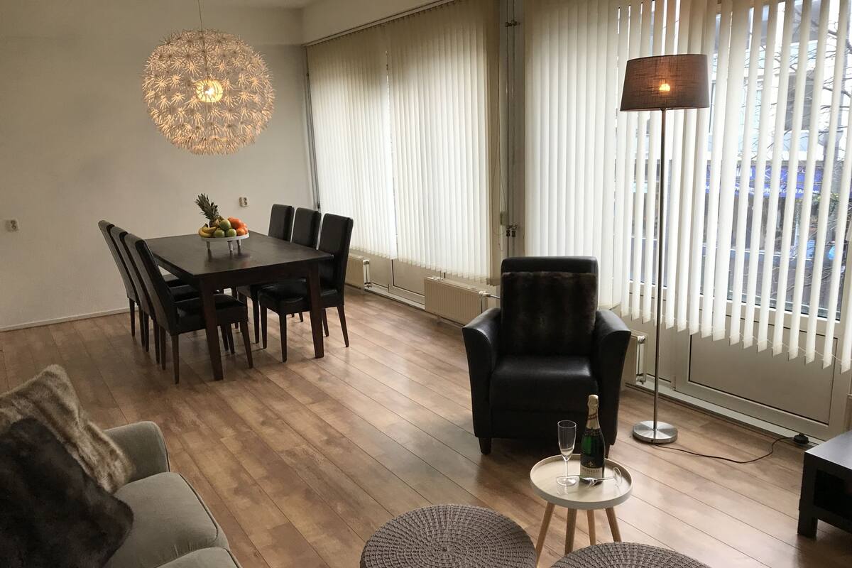 Appartamento, 1 camera da letto | Soggiorno | TV a schermo piatto